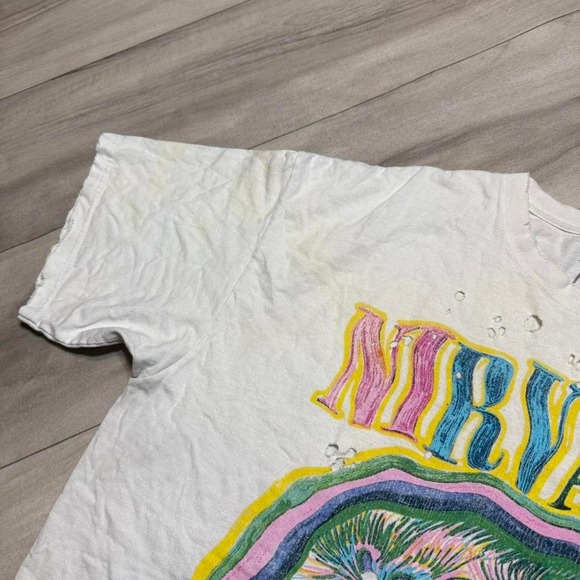 Nirvana Smiley Face Distressed Graphic T-Shirt White Nevermind S/M Mens - Picture 8 of 8